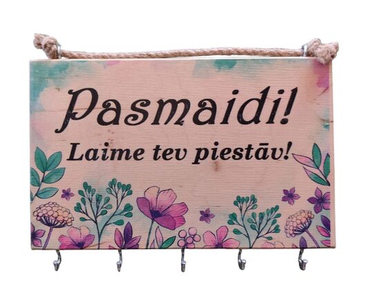 Atslēgu pakaramais "Pasmaidi! Laime tev piestāv!"