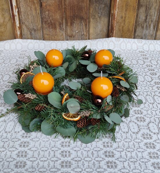 Adventes vainags "Oranžais sapnis"